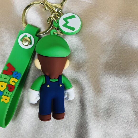 💥New💥Super Mario Brother’s Luigi Keychain💥 - Picture 4 of 5